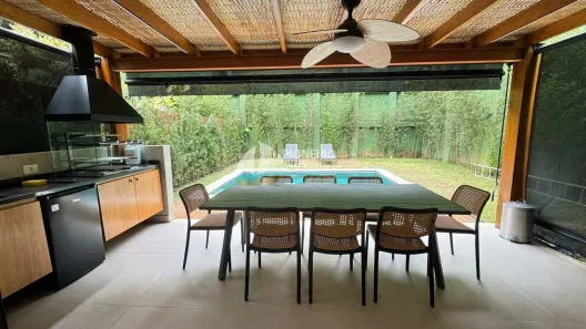Casa de Condomínio com 5 Quartos para alugar, 220m² no Bairro de Juquehy, São Sebastião