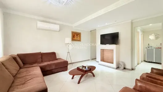 Sobrado com 3 Quartos à venda, 300m² no São Sebastião, Porto Alegre