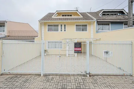 Sobrado com 3 Quartos à venda, 120m² no Novo Mundo, Curitiba