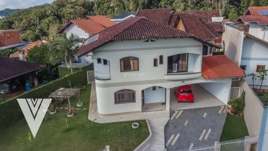 Casa com 4 Quartos à venda, 242m² no Garcia, Blumenau
