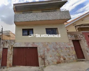 Casa com 8 Quartos à venda, 340m² no Carlos Prates, Belo Horizonte