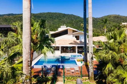 Casa de Condomínio com 7 Quartos à venda, 507m² no Tabatinga, Caraguatatuba