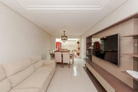 Sobrado com 3 Quartos à venda, 158m² no Água Verde, Curitiba