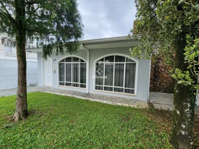 Casa com 3 Quartos à venda, 223m² no Guabirotuba, Curitiba