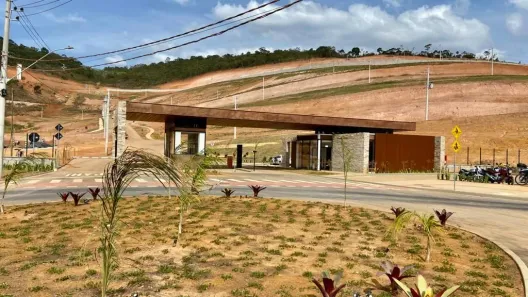 Lote/Terreno à venda, 311m² no Vina Del Mar, Juiz de Fora