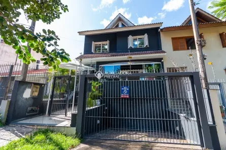 Casa com 3 Quartos à venda, 337m² no Chácara das Pedras, Porto Alegre