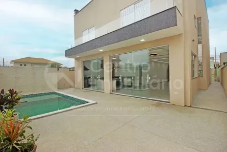 Casa de Condomínio com 5 Quartos à venda, 278m² no , Peruíbe