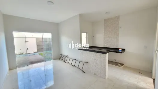 Casa com 2 Quartos à venda, 80m² no Jardim Canaã, Uberlândia