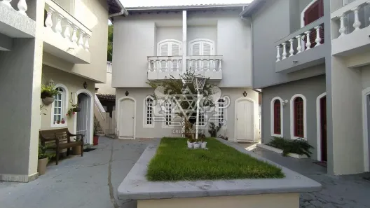 Sobrado com 2 Quartos à venda, 69m² no Loteamento Balneário Camburi, Caraguatatuba