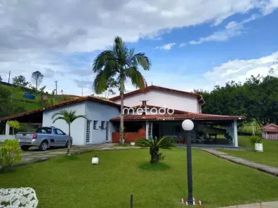 Fazenda/Sítio com 5 Quartos à venda, 700m² no Parque Agrinco, Guararema