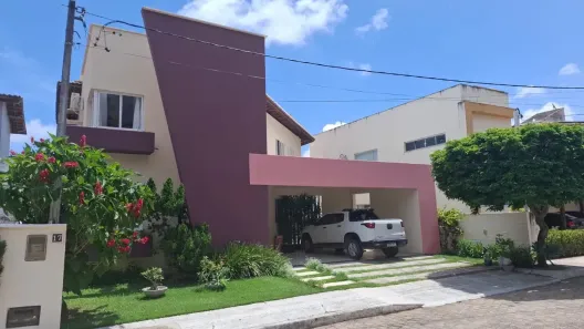 Sobrado com 4 Quartos à venda, 230m² no Nova Parnamirim, Parnamirim