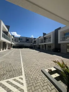 Sobrado com 3 Quartos para alugar, 107m² no Ipitanga, Lauro de Freitas