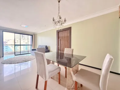 Apartamento com 3 Quartos para alugar, 138m² no Umarizal, Belém