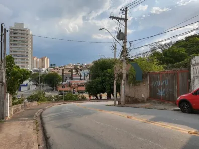 Sobrado com 3 Quartos à venda, 166m² no Anhangabaú, Jundiaí