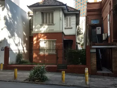 Sobrado com 4 Quartos à venda, 340m² no Moinhos de Vento, Porto Alegre