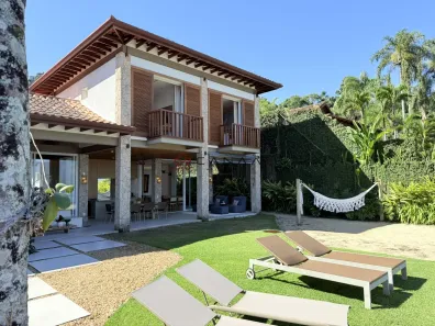 Casa de Condomínio com 6 Quartos para alugar, 700m² no Portogalo, Angra dos Reis