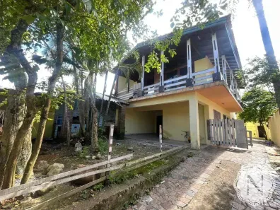 Sobrado com 4 Quartos à venda, 199m² no Suarão, Itanhaém