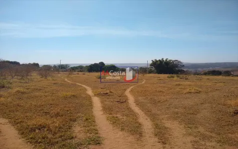 à venda, 74000m² no Jardim do Éden, Franca