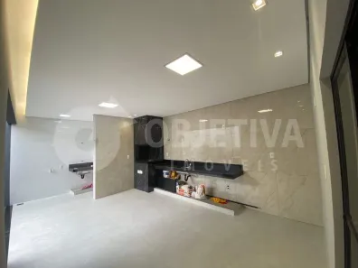 Casa com 3 Quartos à venda, 175m² no Laranjeiras, Uberlândia