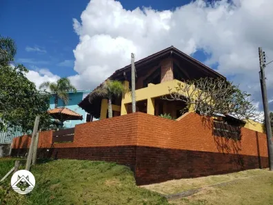 Casa com 4 Quartos à venda, 250m² no Itacolomi, Balneário Piçarras