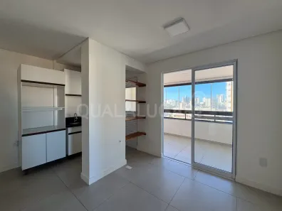 Apartamento com 2 Quartos para alugar, 65m² no Centro, Tubarão