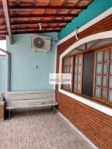 Casa com 4 Quartos à venda, 225m² no Jardim do Chafariz, Pindamonhangaba