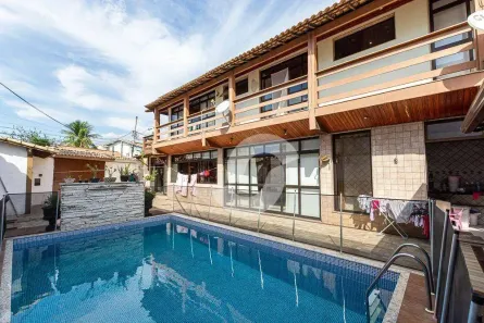 Casa de Condomínio com 3 Quartos à venda, 214m² no Maravista, Niterói