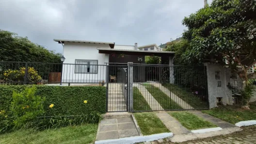 Casa de Condomínio com 3 Quartos à venda, 100m² no Albuquerque, Teresópolis