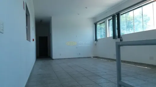 Galpão/Depósito/Armazém para alugar, 1300m² no Eugênio de Mello, São José dos Campos