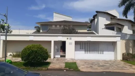 Casa com 3 Quartos à venda, 250m² no Morada da Colina, Uberlândia