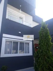Sobrado com 4 Quartos à venda, 210m² no Loteamento Villa Branca, Jacareí