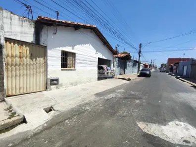 Casa com 2 Quartos para alugar, 38m² no Itararé, Teresina
