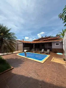 Casa com 3 Quartos à venda, 145m² no Residencial Flamboyant, Anápolis