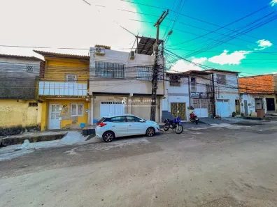 Sobrado com 3 Quartos à venda, 103m² no Itaperi, Fortaleza