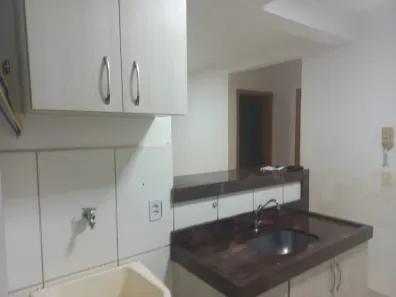 Apartamento com 2 Quartos à venda, 53m² no Jardim Holanda, Uberlândia