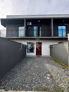 Sobrado com 2 Quartos à venda, 57m² no Parque Guarani, Joinville