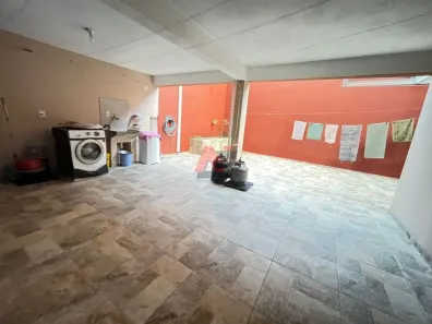 Sobrado com 3 Quartos à venda, 214m² no Jardim Roberto, Osasco