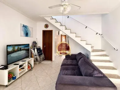 Sobrado com 2 Quartos à venda, 70m² no Vila Vera Cruz, Mongaguá