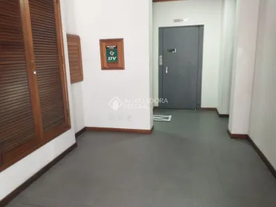 Sala Comercial à venda, 56m² no Azenha, Porto Alegre