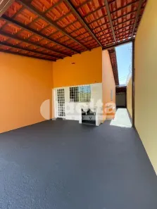 Casa com 3 Quartos à venda, 135m² no São Jorge, Uberlândia