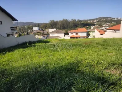 Lote/Terreno à venda, 700m² no Villaggio Capríccio, Louveira