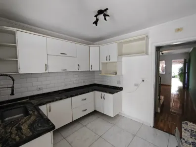 Casa de Condomínio com 2 Quartos para alugar, 70m² no Granja Viana, Cotia