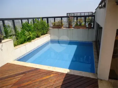 Apartamento com 3 Quartos para alugar, 223m² no Vila Suzana, São Paulo