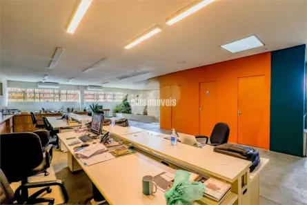 Galpão/Depósito/Armazém para venda ou aluguel, 1132m² no Vila Congonhas, São Paulo