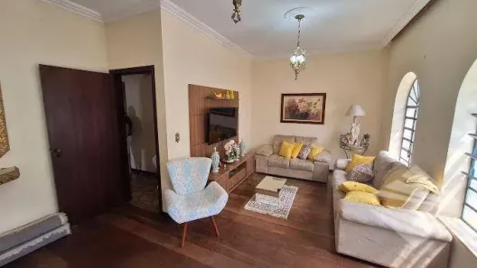 Casa com 3 Quartos à venda, 250m² no Jardim das Nações, Taubaté