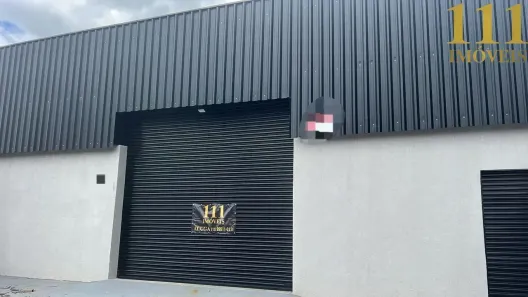 Galpão/Depósito/Armazém para alugar, 200m² no Vila Nair, São José dos Campos