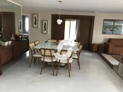 Casa com 4 Quartos à venda, 452m² no Camboinhas, Niterói