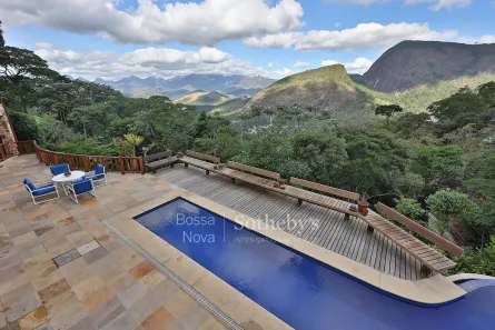 Casa com 4 Quartos à venda, 592m² no Araras, Petrópolis