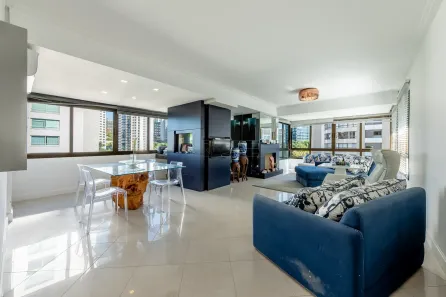 Apartamento com 3 Quartos à venda, 144m² no Três Figueiras, Porto Alegre