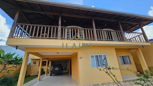 Casa com 5 Quartos à venda, 360m² no Centro, Camboriú